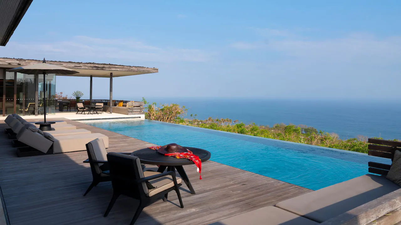 Three Bedroom Hillside Residence